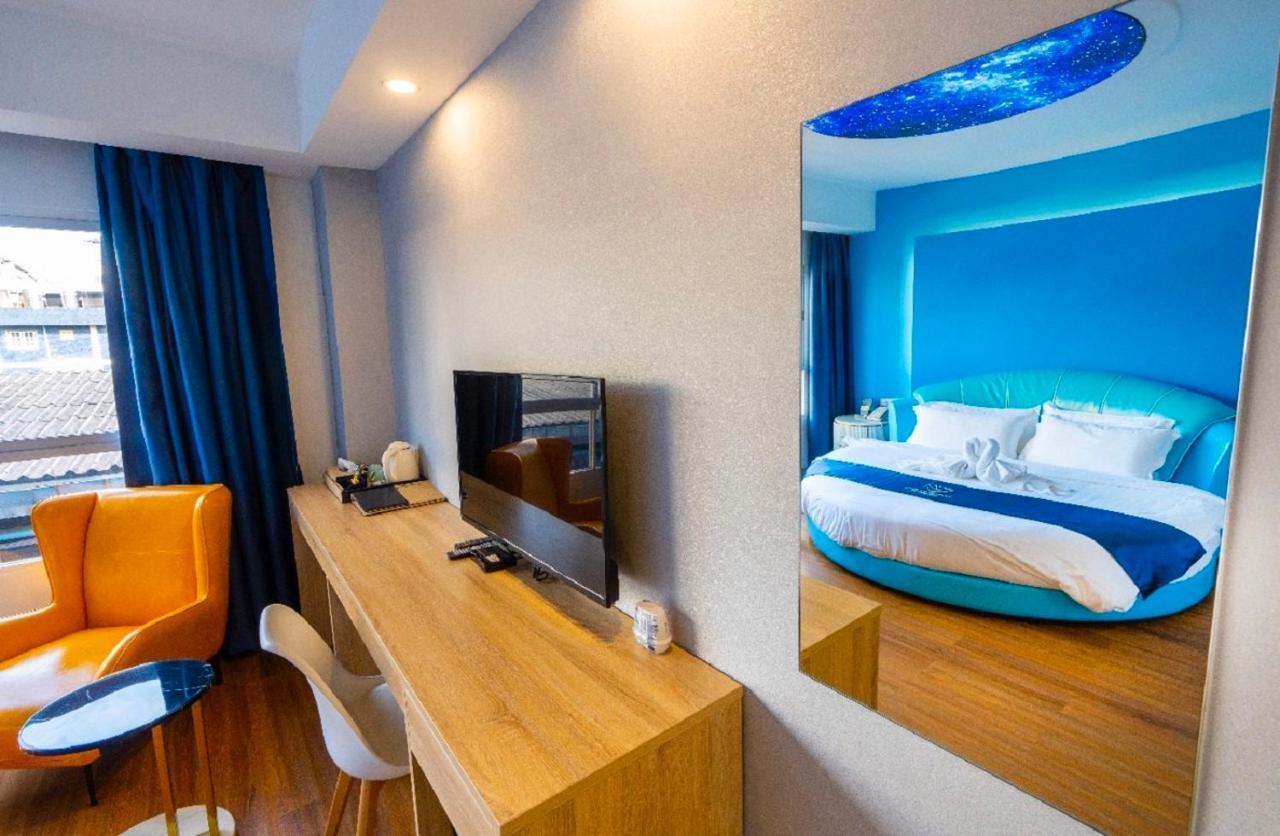 Sapphire Hotel Silom Bangkok Ngoại thất bức ảnh Deluxe room
