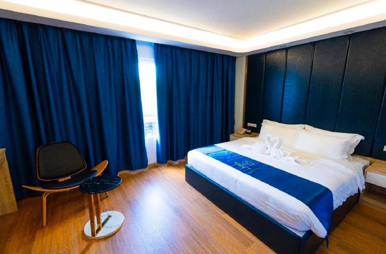 Sapphire Hotel Silom Bangkok Ngoại thất bức ảnh Deluxe Room
