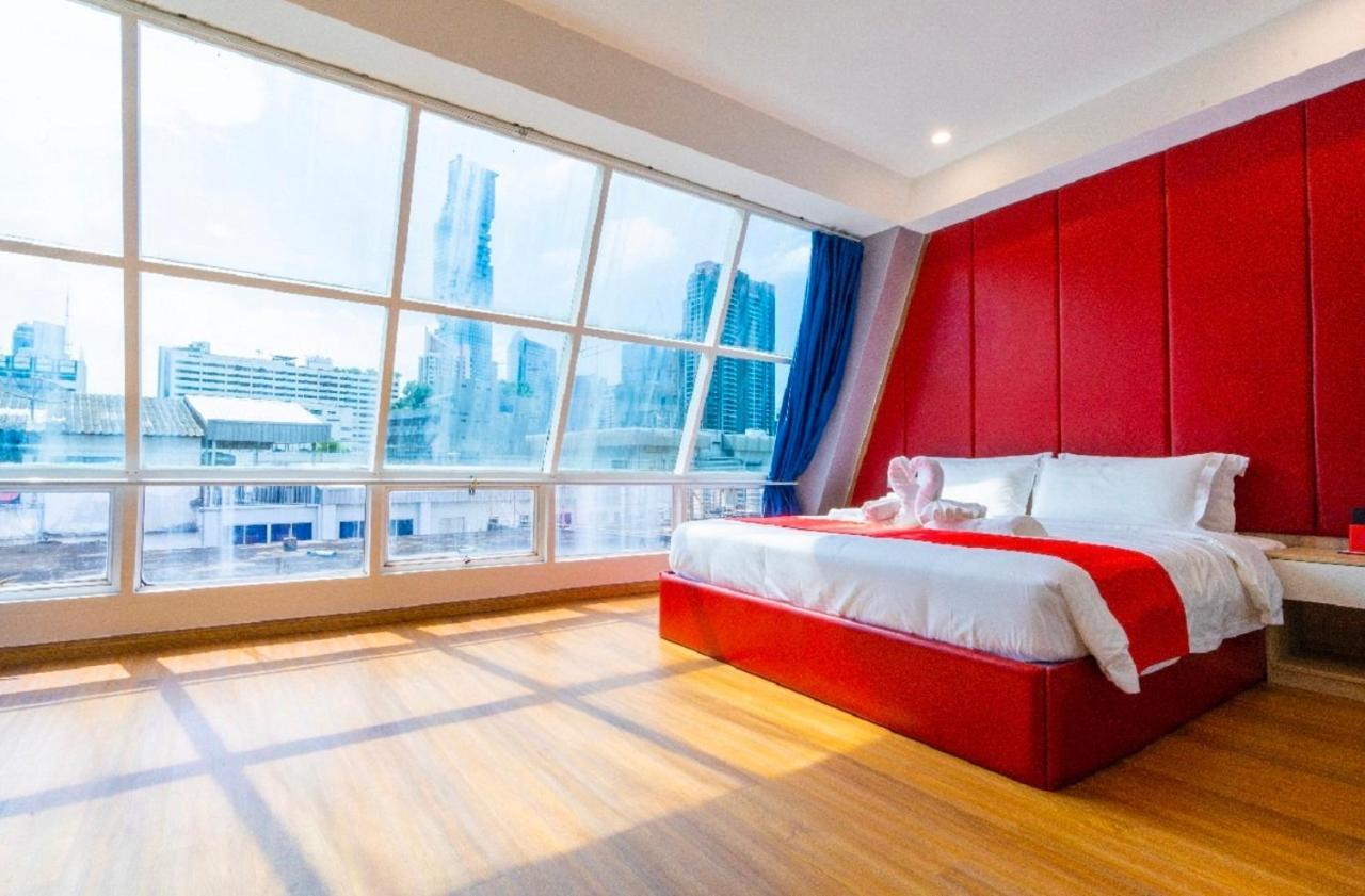 Sapphire Hotel Silom Bangkok Ngoại thất bức ảnh A bedroom at the hotel